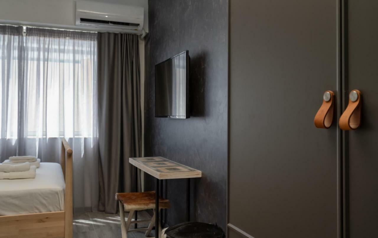 Superb Industrial Style Lodge Heart Of Athens Exterior photo